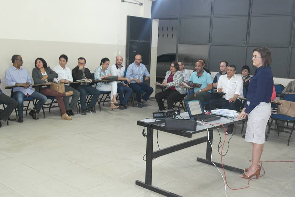 Nodip reúne-se com docentes