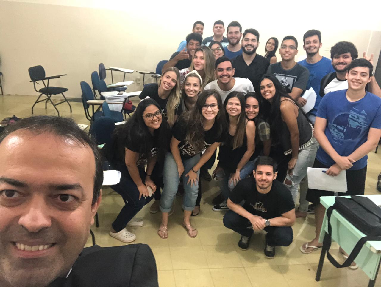 Tribunal Acadêmico” mobiliza e empolga acadêmicos do 7º período da Fadivale