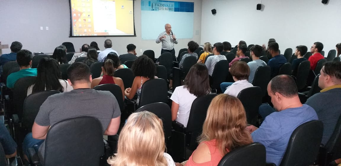 Projeto “Bem – Vindos” recebeu os novos alunos da FADIVALE