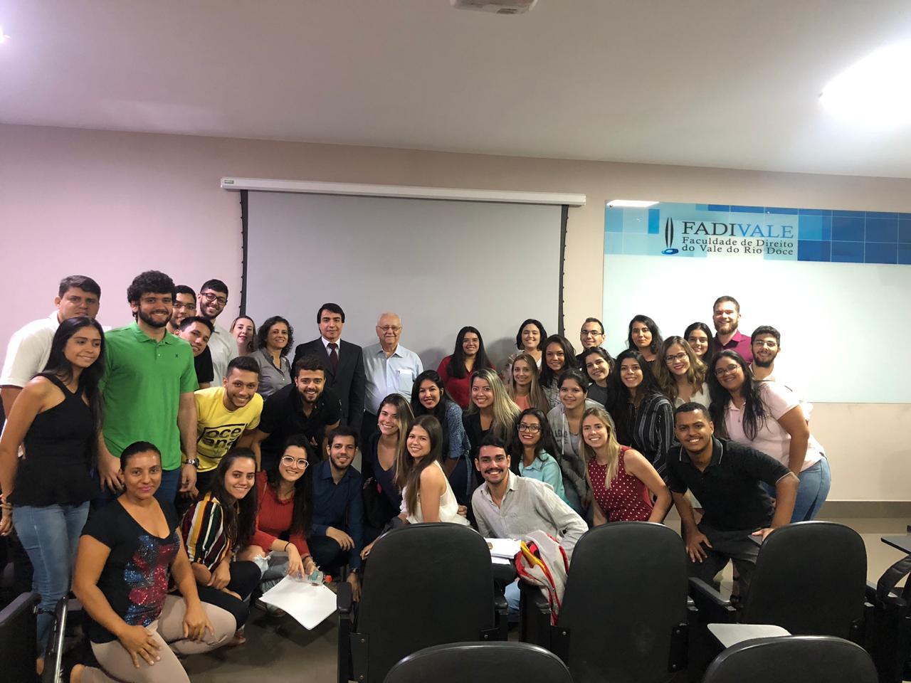 Turma do 8º período matutino participou da Audiência Simulada conduzida por Juiz da 1ª Vara do Trabalho de Governador Valadares