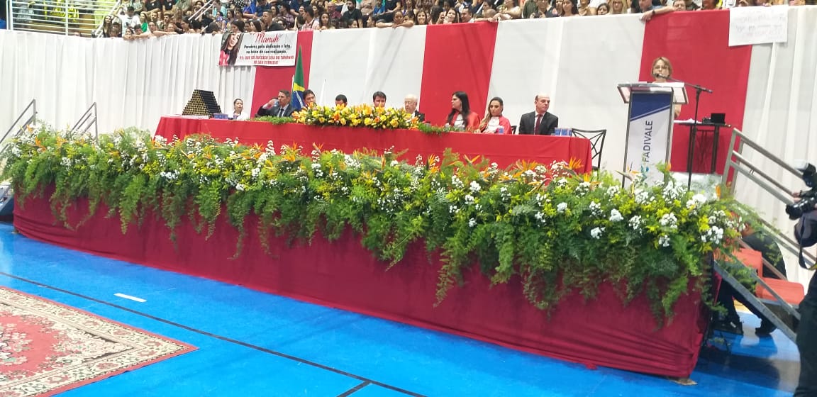 FADIVALE fará a primeira formatura online para a colação de grau de mais de 50 alunos