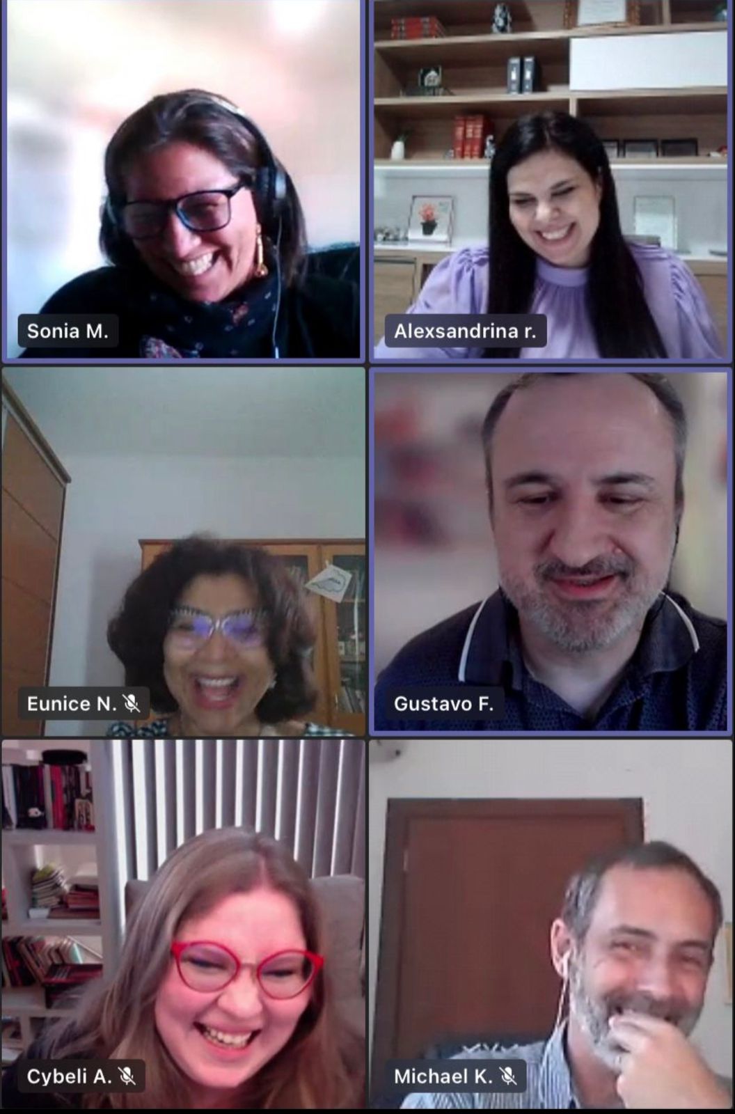 Professora da FADIVALE alcança título de doutora